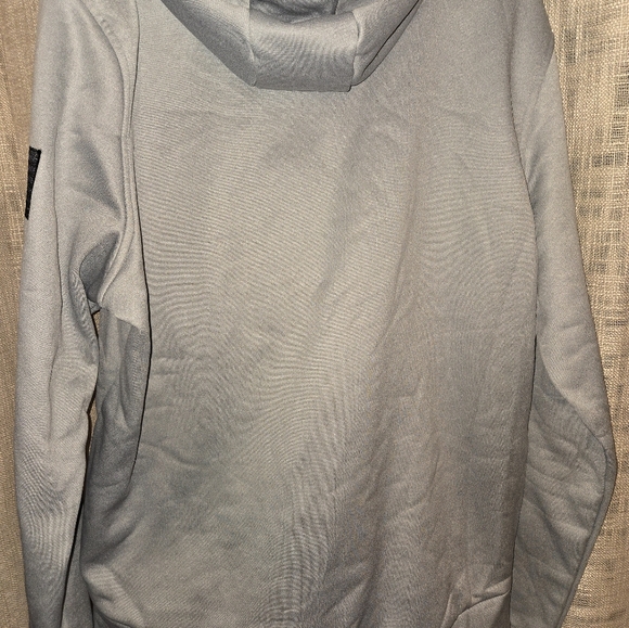 Under Armor Gray embrossed hoodie Large - Picture 9 of 12